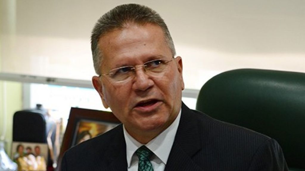  Aponte avala solicitud de Rob Bishop para consulta estadidad &lsquo;s&iacute; o no&rsquo; 