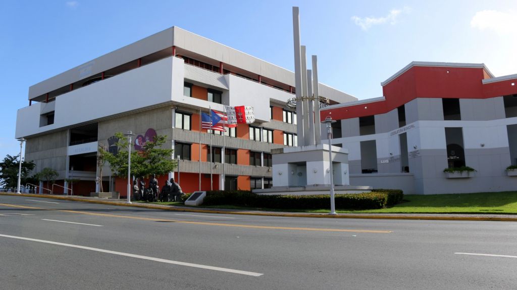  Por unanimidad se aprueba nueva regulaci&oacute;n de negocios ambulantes en Carolina 