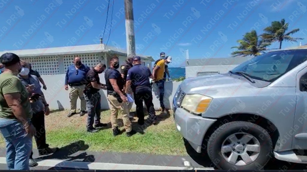  Video: Momento en que arrestan a 3 hombres con 69 kilos de coca&iacute;na en Arecibo 