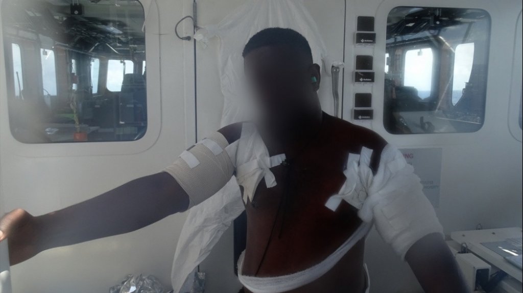  Guardia Costera rescata a hombre y mantiene b&uacute;squeda de otras 12 personas que estaban en embarcaci&oacute;n que se hundi&oacute; cerca de Isla de Mona 
