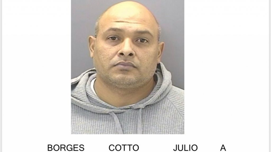  Arrestan en San Juan a polic&iacute;a buscado por alegar &ldquo;carjacking&rdquo; falso 