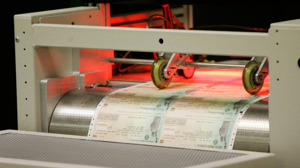  ¿Quiénes serán los primeros en recibir del IRS el 3er cheque de estímulo? 