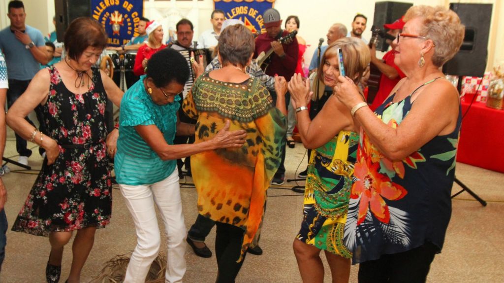  Anticipo navide&ntilde;o para envejecientes de Humacao 