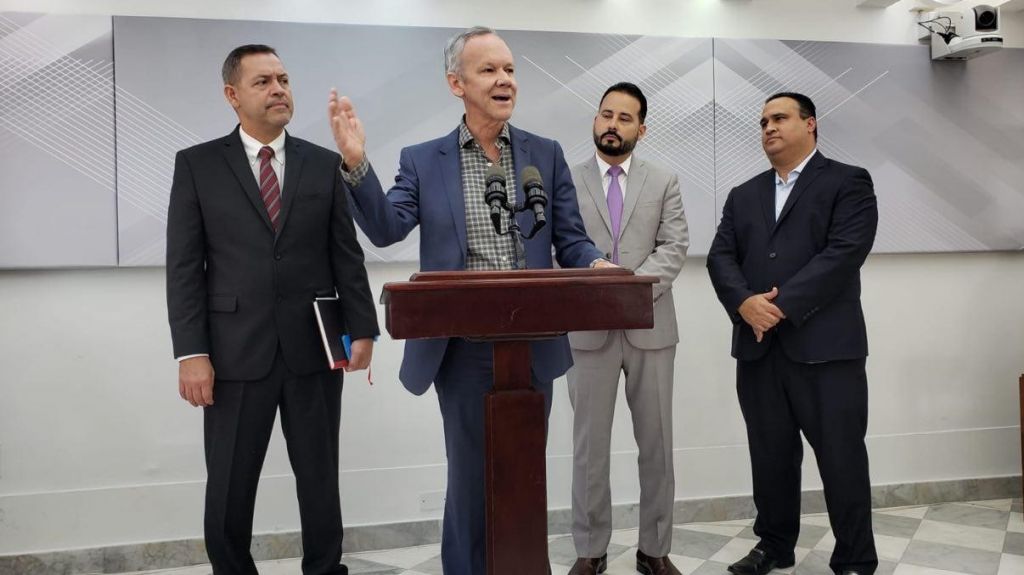  Abonados de la AEE tendr&aacute;n que pagar de su bolsillo la orientaci&oacute;n para que consuman menos, por orden del Negociado de Energ&iacute;a 