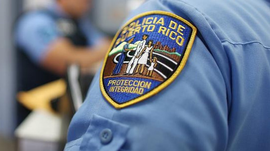  Policía rescata a tres menores abandonados en residencial de Cupey 