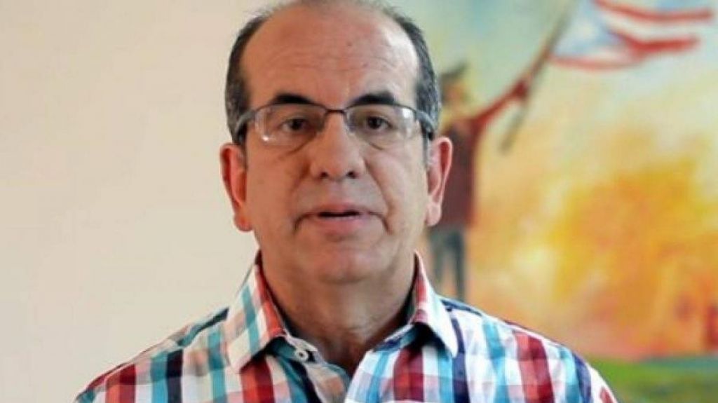  An&iacute;bal Acevedo Vil&aacute; lanza su candidatura a la comisar&iacute;a residente por el PPD 