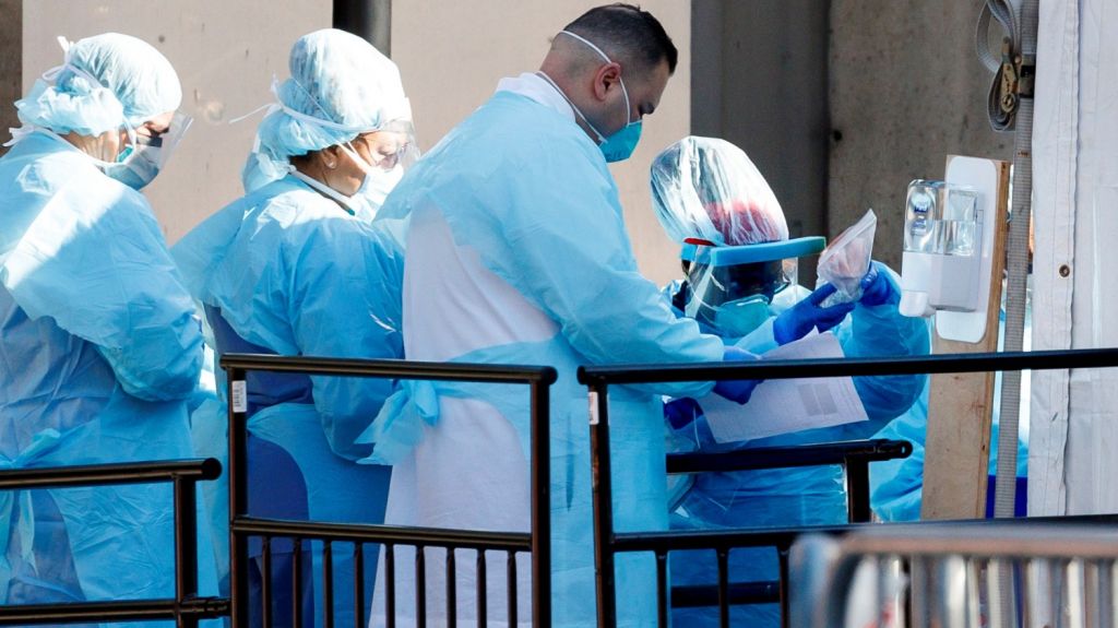  EE.UU. supera a China como el pa&iacute;s con m&aacute;s contagios de COVID-19 en el mundo 