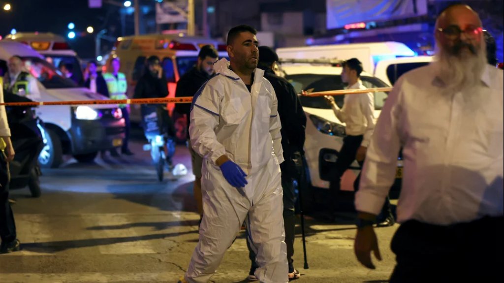  Captan en video momento en que un “tirador activo” en Tel Aviv asesina 5 personas con un AR-15 