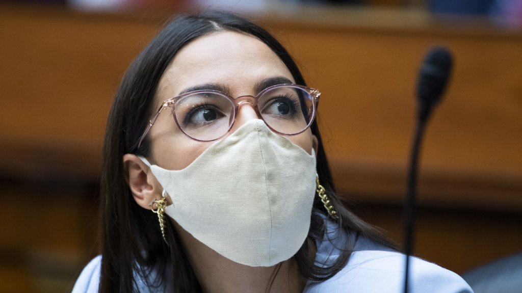  Ocasio-Cortez pide un cambio de liderazgo de los dem&oacute;cratas en el Congreso 