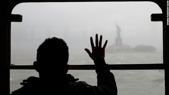Falsa amenaza de bomba causa evacuaciÃ³n de la Estatua de la Libertad