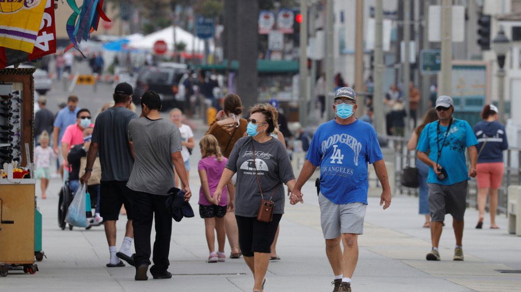  Casos positivos de coronavirus en EE.UU. aumentaron en un mill&oacute;n durante la &uacute;ltima semana, y el total ya supera los 12 millones 
