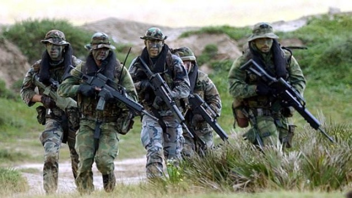 Soldado espaÃ±ol: "Nos dan comida con gusanos y encima tenemos que pagarla"