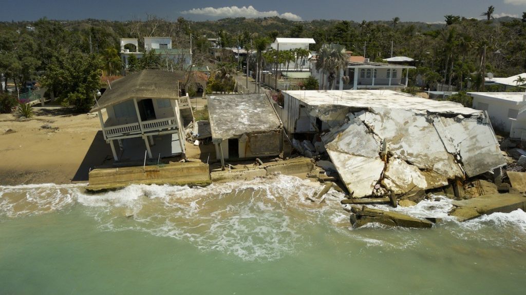  Islas a la deriva: Huracanes exponen d&eacute;cadas de negligencia gubernamental en la preparaci&oacute;n para el cambio clim&aacute;tico en el Caribe 