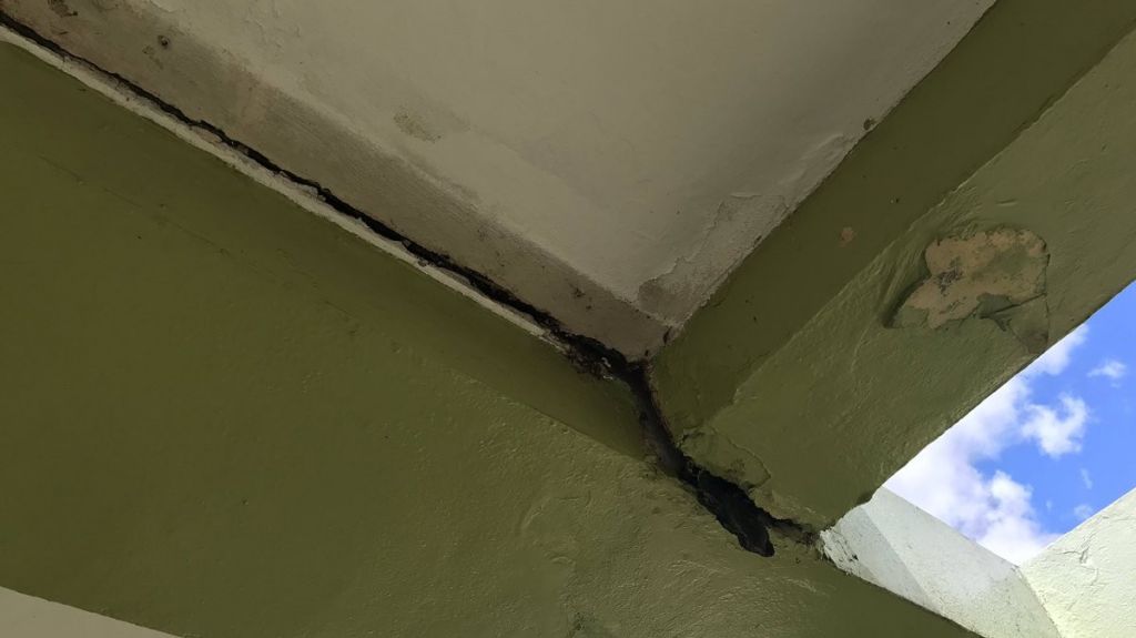  Portavoces de comunidad escolar Miguel Mel&eacute;ndez Mu&ntilde;oz en Cayey piden que los muevan a otra escuela 