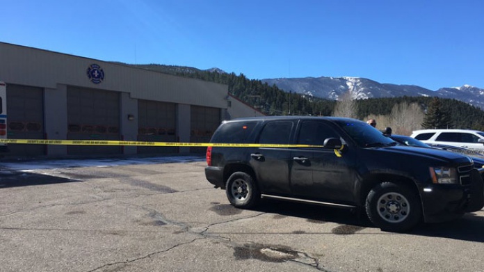 Un policÃ­a muerto y dos heridos en un tiroteo en Colorado, EE.UU.