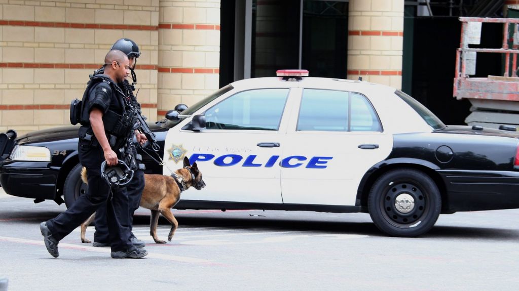  Disminuyen en 2017 los delitos violentos en Los &Aacute;ngeles y jefe anuncia retiro 