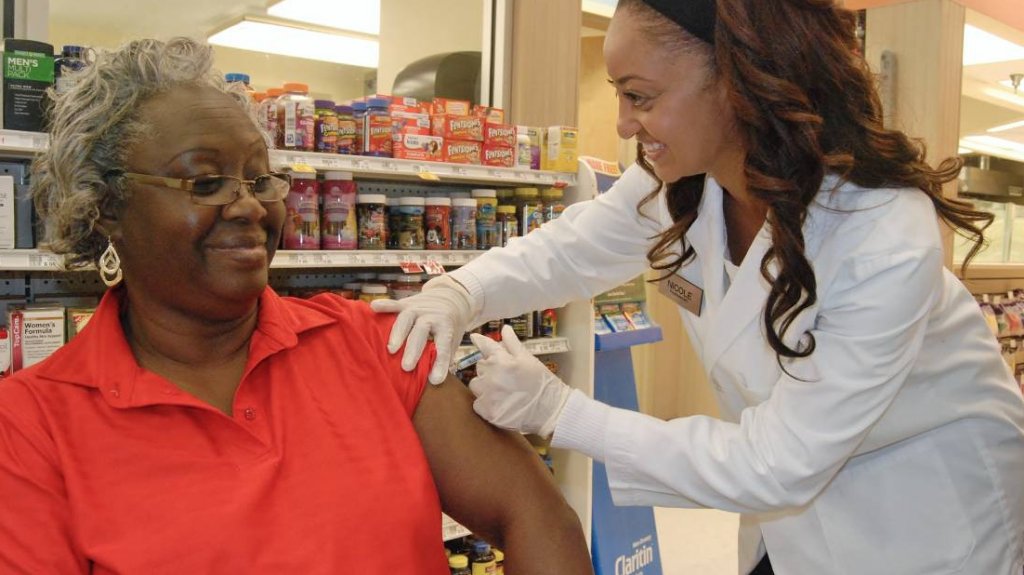  Farmacias de Comunidad entrar&aacute;n en pr&oacute;xima etapa de vacunaci&oacute;n 