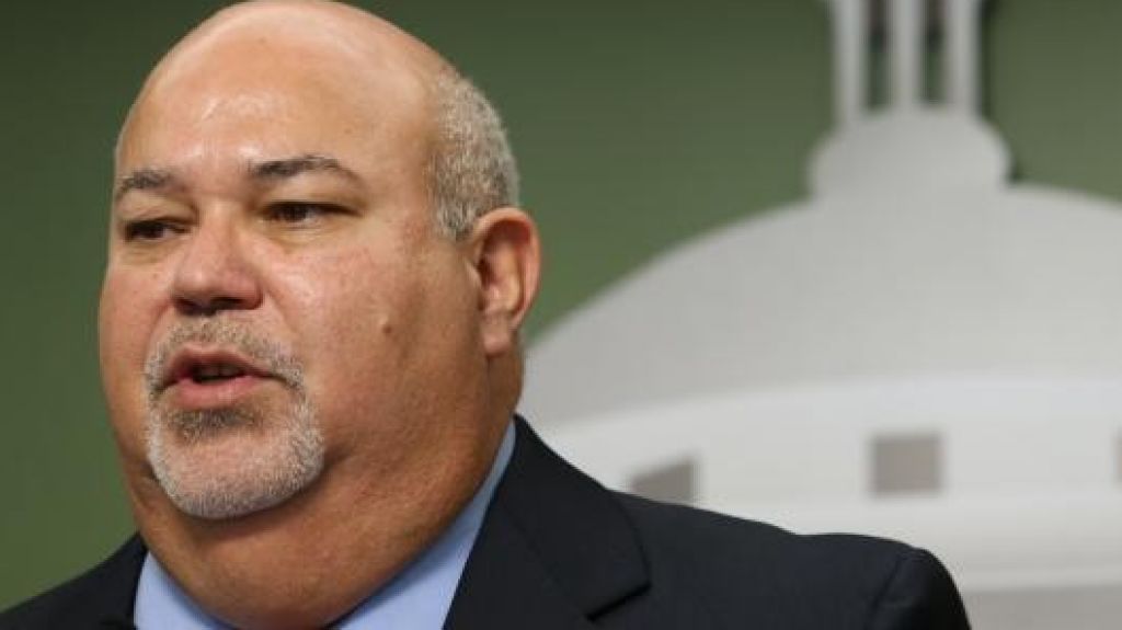 Presidente de la CÃ¡mara responsabiliza a la pasada administraciÃ³n por la falta de materiales en la AEE