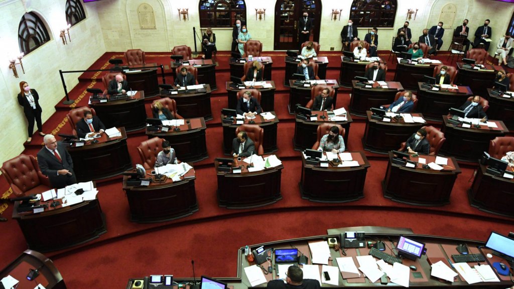  Senado confirma nombramiento de Eliezer Ramos Parés como secretario de Educación 