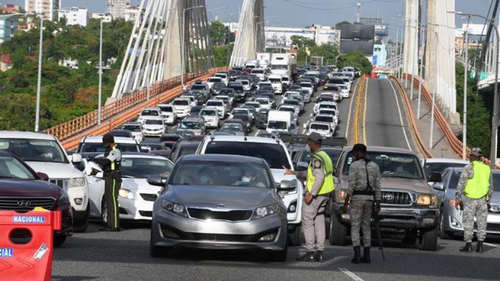  RD adopta medidas especiales para los visitantes que ingresen al país y extiende estado de emergencia sanitaria por 45 días 