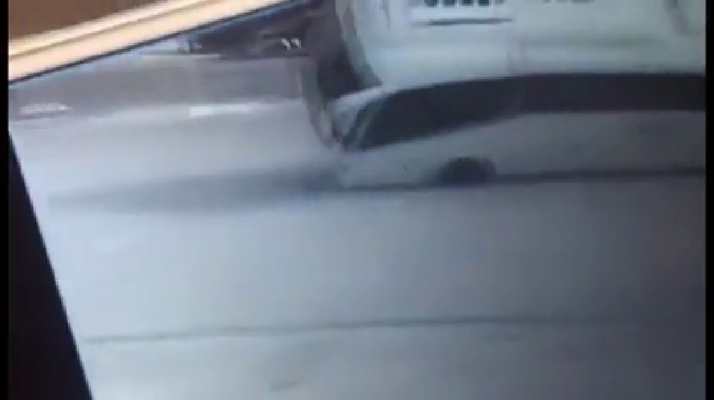  En video momento del accidentecon guagua de turistas en Punta Cana que dejó muertos y heridos 