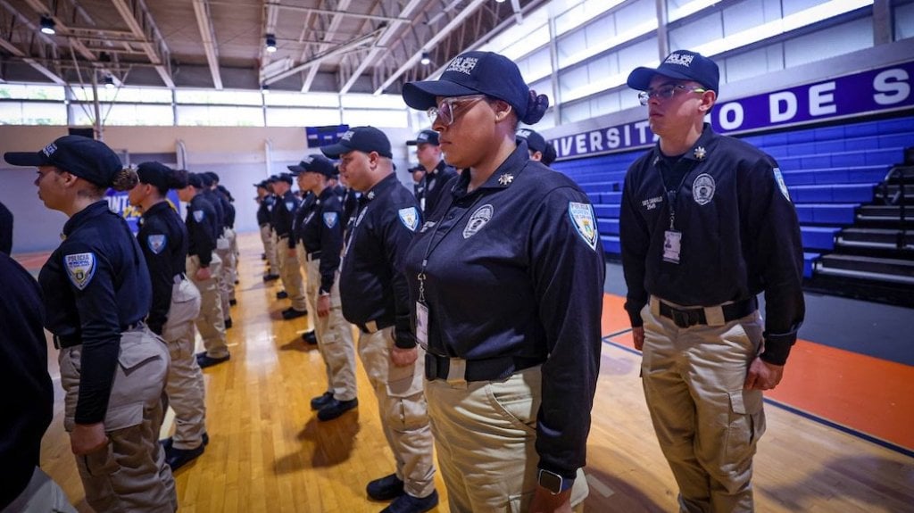  Municipios de Cidra y San Juan establecen alianza para formar 10 nuevos polic&iacute;as para el municipio de la monta&ntilde;a 