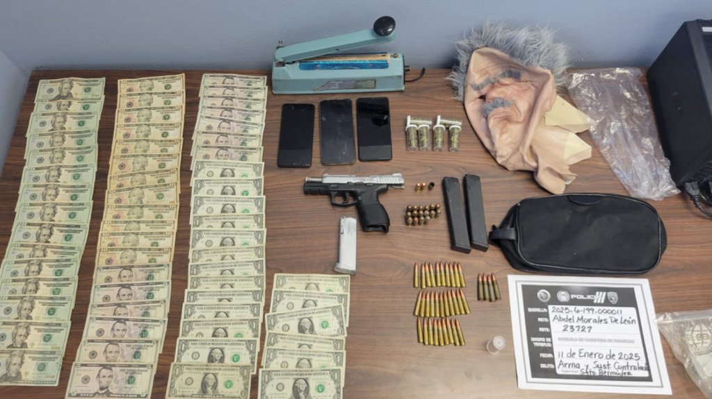  Ocupan arma y drogas en intervenci&oacute;n de transito en Juncos 