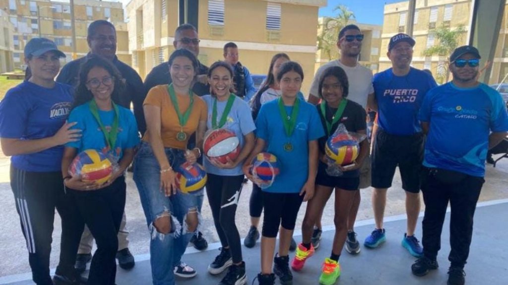  Polic&iacute;a de Bayam&oacute;n y municipio de Cata&ntilde;o organizan actividad deportiva para fortalecer lazos con la comunidad 