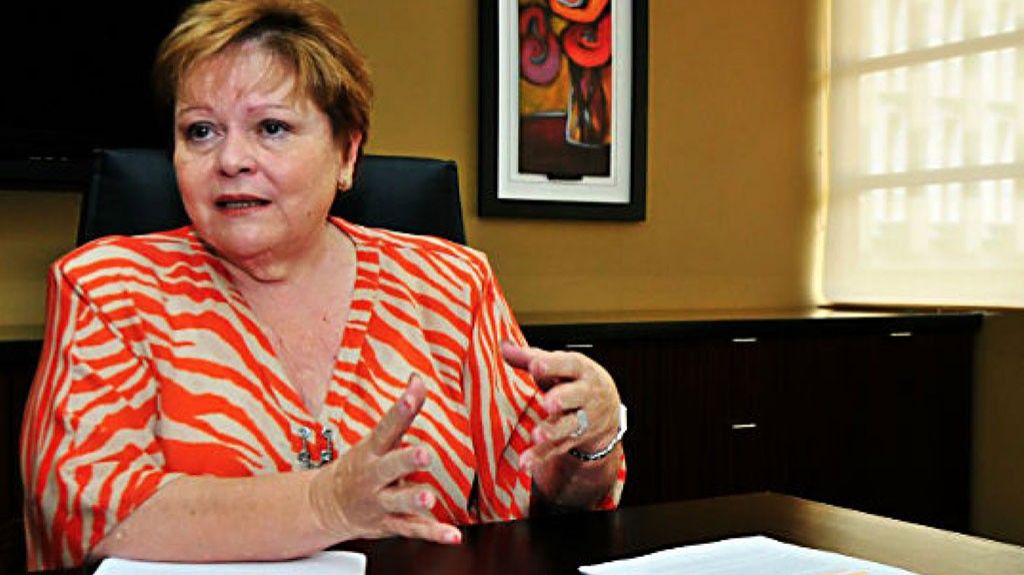  Asociaci&oacute;n de Maestros reclama al Gobernador trato igual para los maestros transitorios 