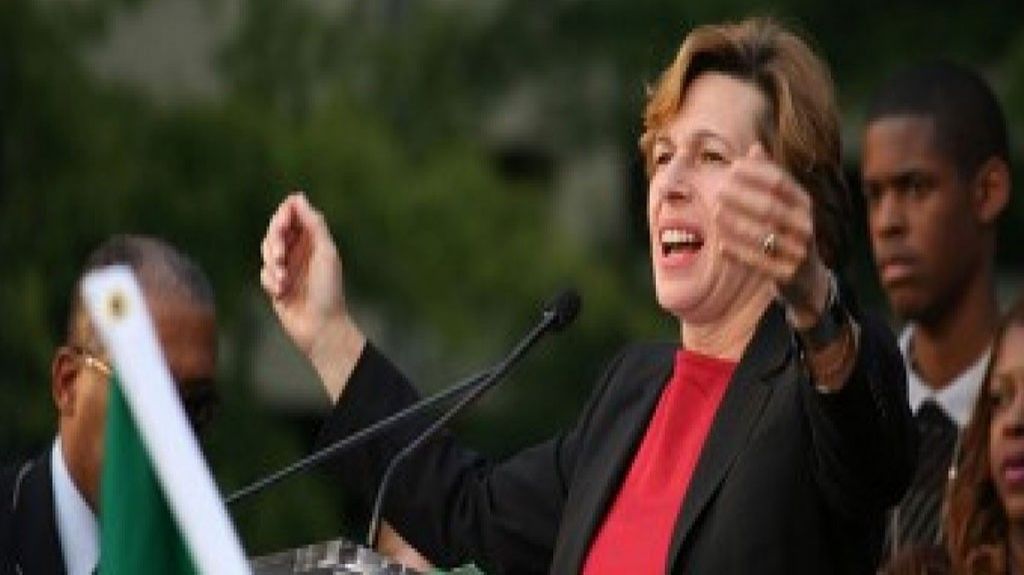  Maestros en los estados y en el territorio expresan posici&oacute;n semejante a la del gobierno respecto al financiamiento del muro 