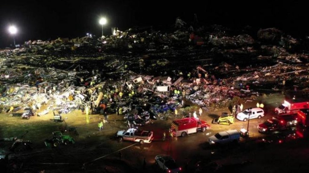  Potente tornado deja al menos 50 muertos en Kentucky 