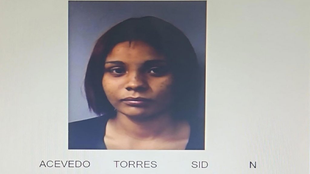  A la cárcel mujer que agredió a su novio delante de menores en Comerio 