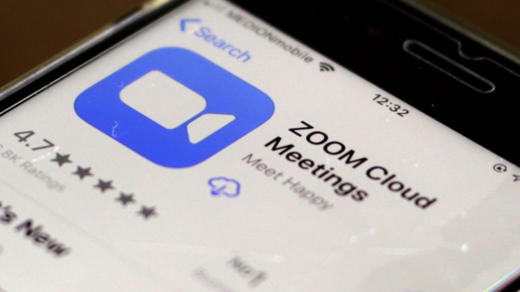  Las escuelas de Nueva York dejan de usar Zoom por sus problemas de seguridad 