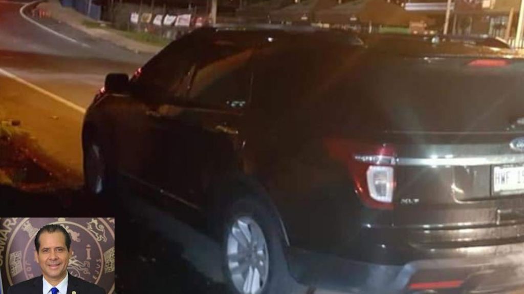  Publican alegadas fotos del representante Jorge Navarro dormido en una guagua en pleno paseo 