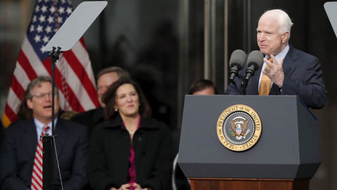 "Â¡RebÃ©lense!": El senador McCain insta a Israel a emprender una guerra contra IrÃ¡n