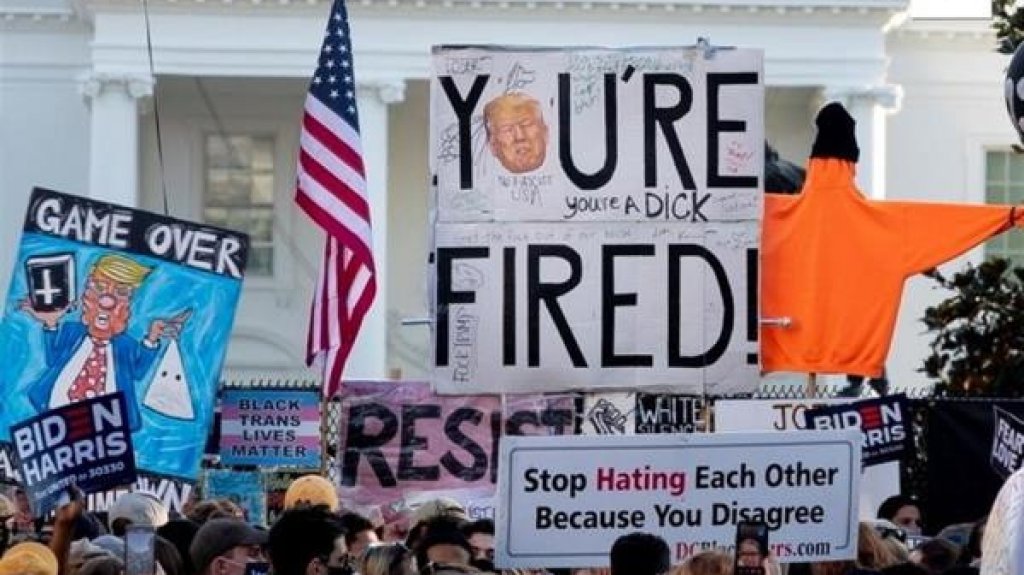  Todas las calles conducen a la Casa Blanca: &ldquo;Trump, est&aacute;s despedido&ldquo; 