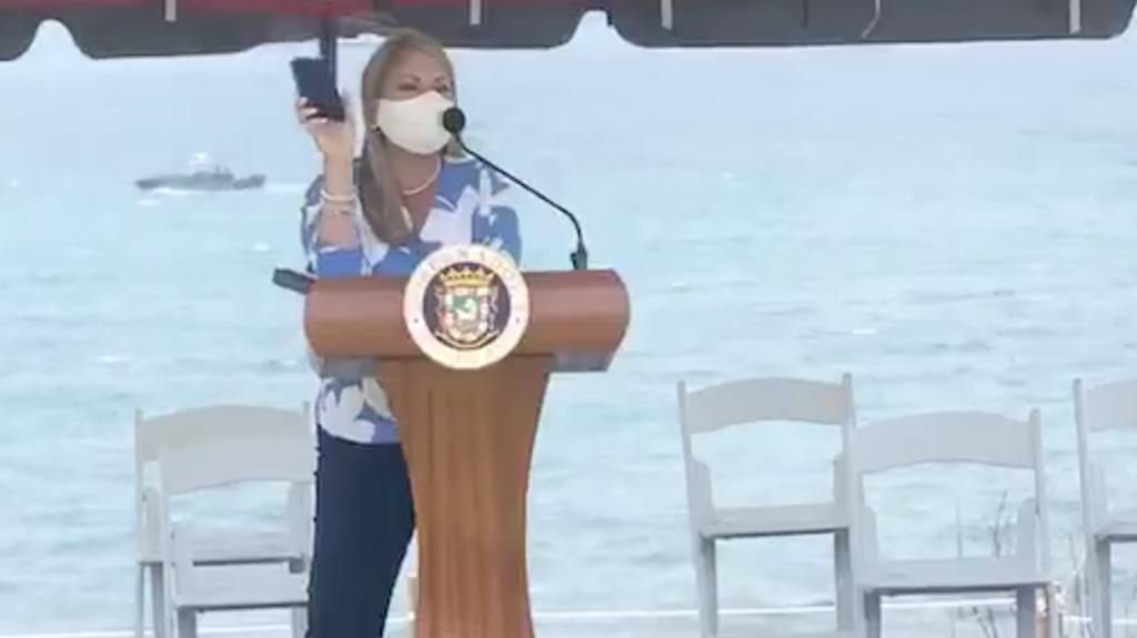  &ldquo;&iexcl;En serio!&rdquo;, responde gobernadora ante cuestionamiento sobre si dio instrucciones para filtrar documento de investigaci&oacute;n 