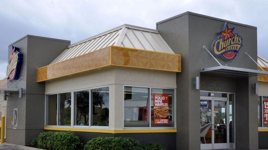  Se reporta robo en estacionamiento de restaurante en Caguas 
