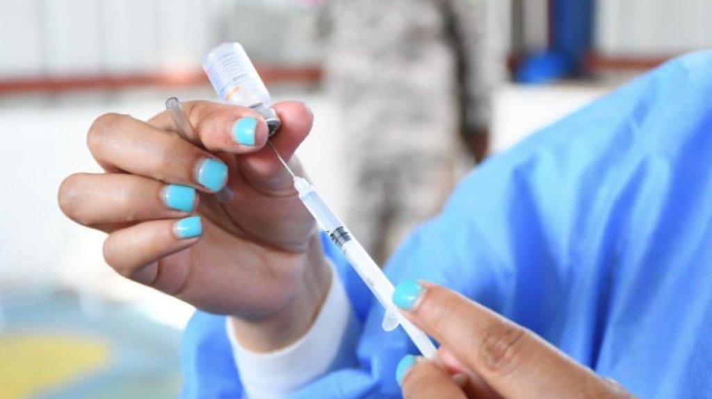  FDA autoriza una dosis adicional de la vacuna para ciertos individuos inmunodeprimidos 