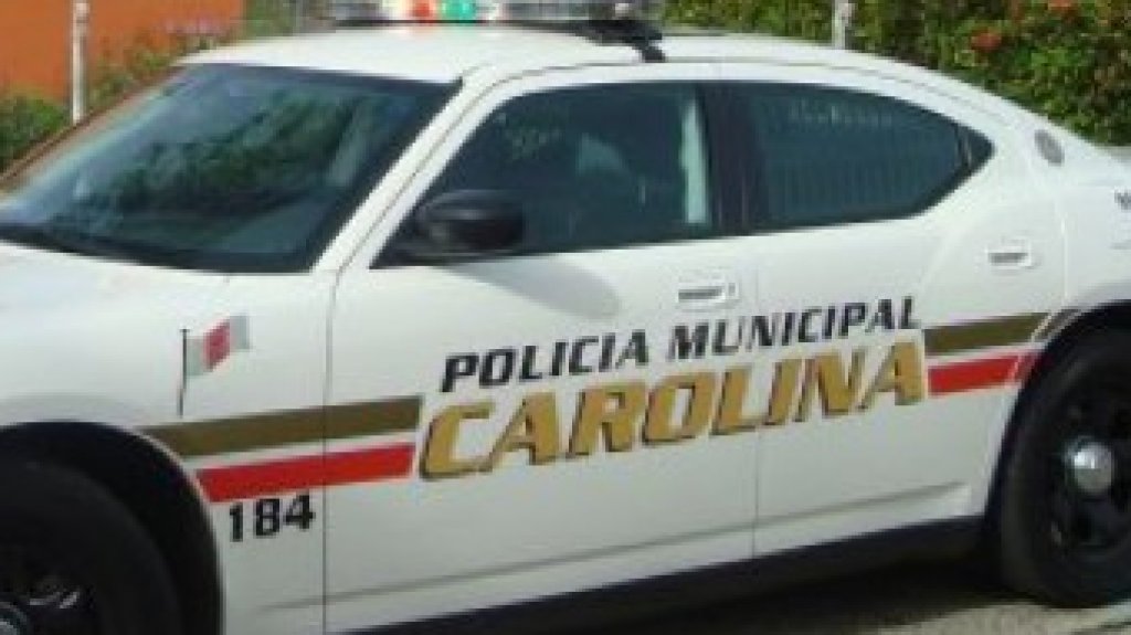  Le disparan desde veh&iacute;culo en marcha en Carolina 