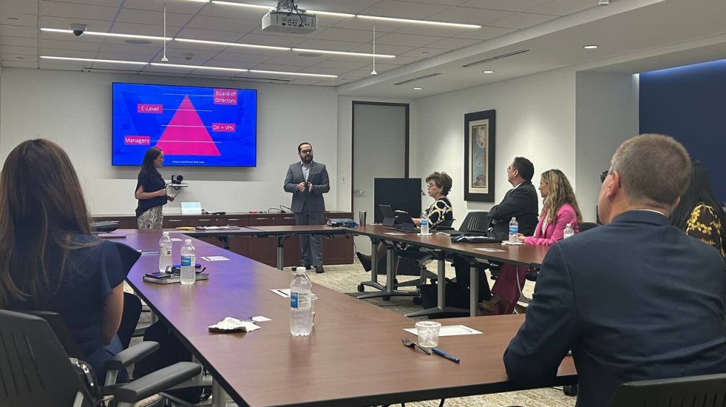  Dialogan con patronos privados sobre realidad de la mujer trabajadora en Puerto Rico 