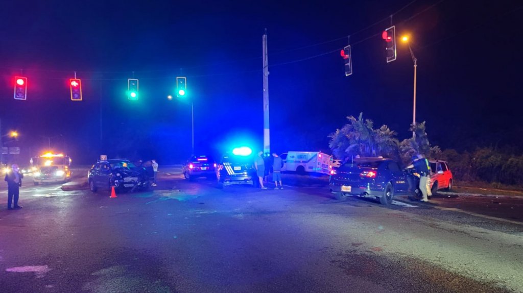  Conductora &ldquo;Borracha&rdquo; en Aguadilla ten&iacute;a a su hijo de 6 a&ntilde;os sin cintur&oacute;n y provoca accidente que deja al ni&ntilde;o grave 