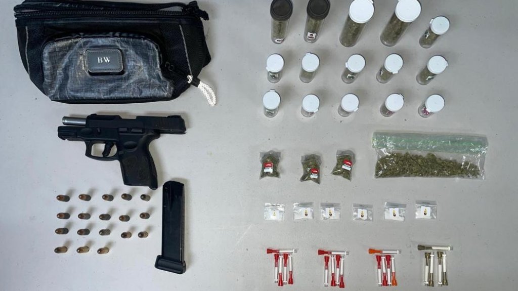  Fotos: Intervenciones de la polic&iacute;a municipal de San Juan produce arresto e incautaci&oacute;n de drogas y armas 