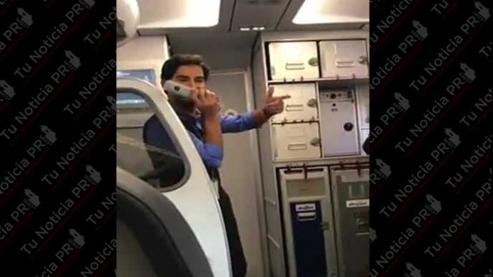  Viral video de asistente de vuelo entonando la canciÃ³n "Preciosa" 