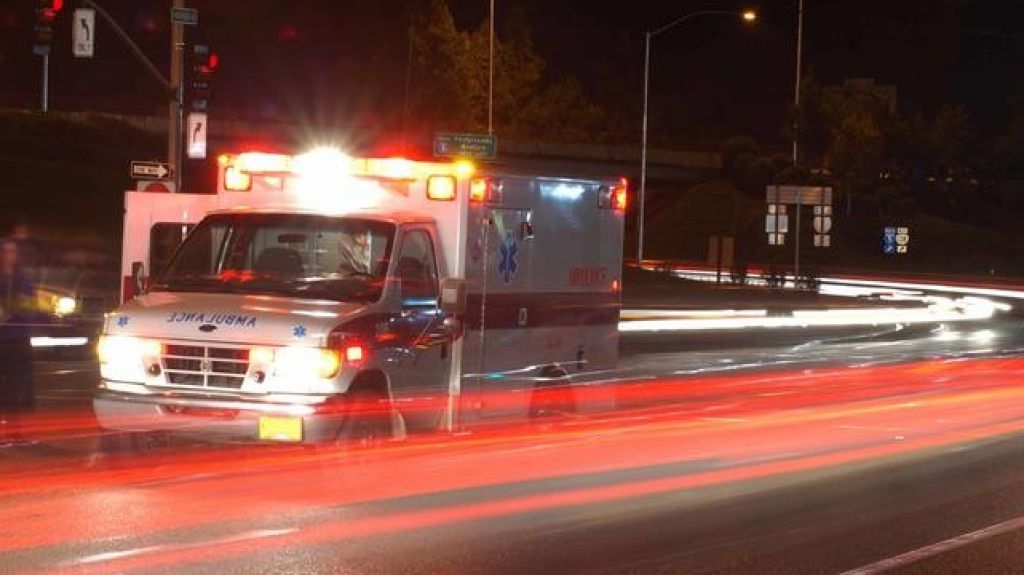  Asaltan y apu&ntilde;alan a hombre que caminaba por Arecibo 