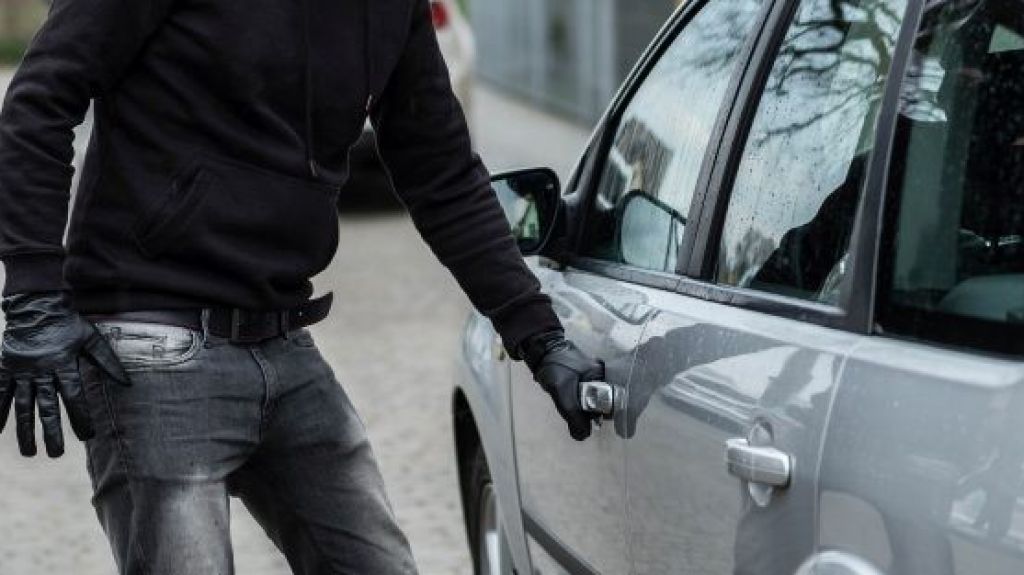  Polic&iacute;a investiga cinco robos de autos en 24 horas en San Juan 