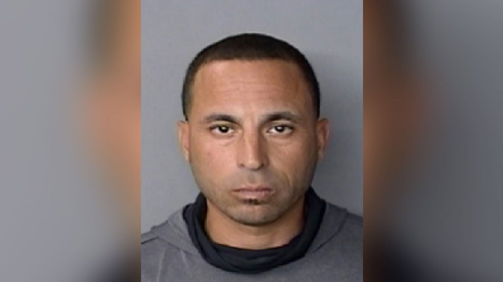  Arrestan a hombre con tres &oacute;rdenes de arresto por violaciones a la Ley de Armas y conspiraci&oacute;n en Mayag&uuml;ez 