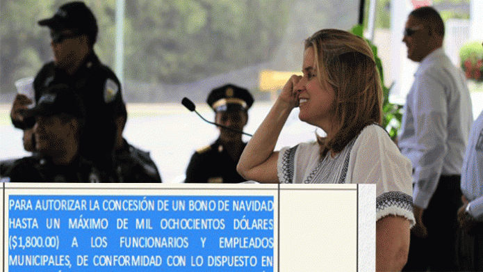 Yulin se "Guilla" con sus empleados, honrara bono de navidad de 1,800
