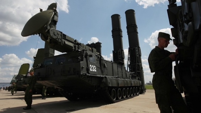 Rusia se armarÃ¡ con el nuevo sistema de misiles antiaÃ©reos S-300V4 en 2014
