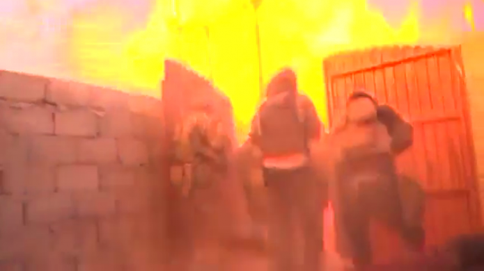 Video: Un equipo de la BBC sobrevive a una fuerte explosiÃ³n en Mosul